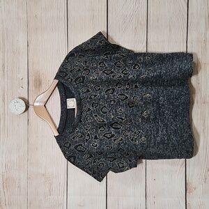 💟 NWT True Self Heather Gray Leopard Print Crew Neck Cropped Top Large